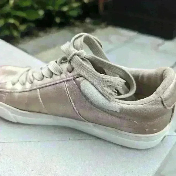 Girls Polo Ralph Lauren Sayer Logo Embroidered Leather Sneaker Mettalic- size 4 - Picture 6 of 6